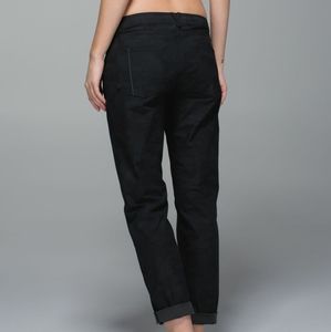 Lululemon Day Trip Boyfriend Pants Trousers Lotus Black Camo Reflective Size 8